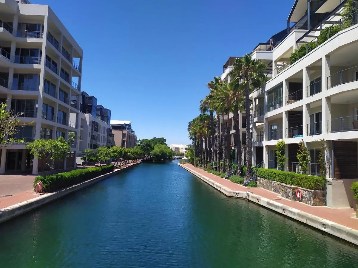 One Bedroom Apartment - Fully Equipped Waterfront Based, Va Marina Residential Kapstadt 0*,  Südafrika