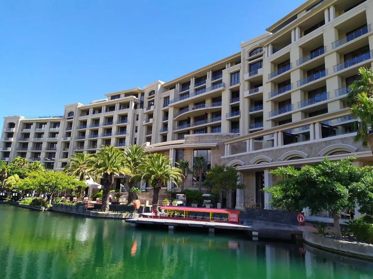 One Bedroom Apartment - Fully Equipped Waterfront Based, Va Marina Residential Cape Town